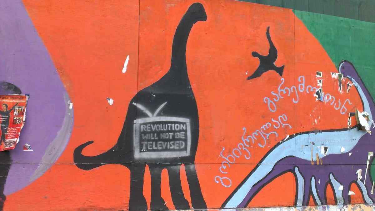 revolution-graffiti
